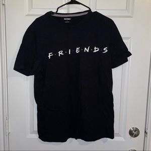 🆕 Old Navy Women's Black Graphic "FRIENDS" TV Short Sleeve Tee Shirt